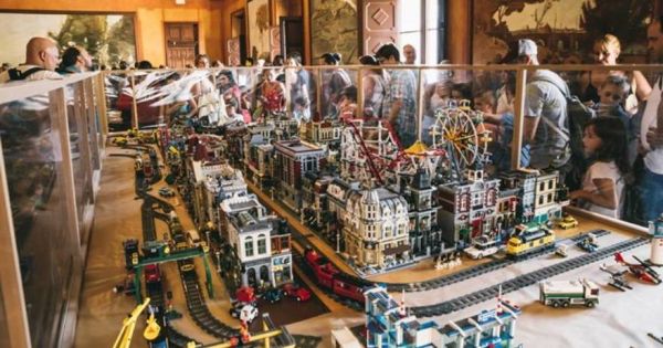 Feria de Clicks y Lego