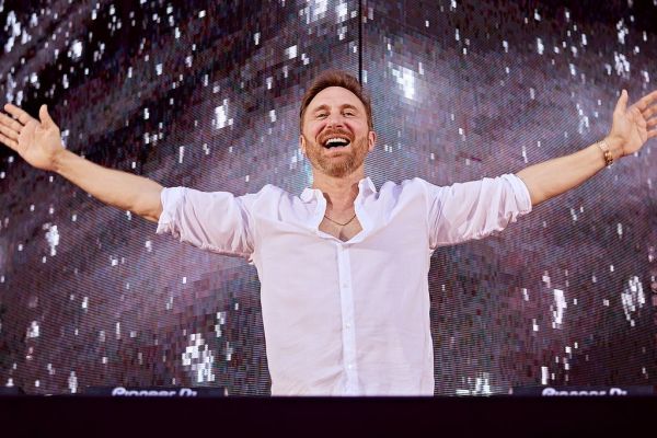 David Guetta & Morten present FUTURE RAVE