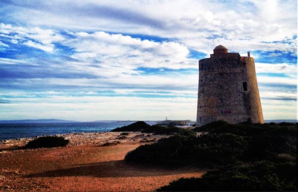 Sunday Walk – Salinas, PIRATE TOWER & ES CODOLAR