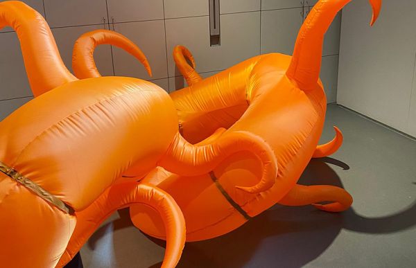 ARTIFACT: A THOUSAND TENTACLES CREATED BY ARTIST ANNA IRINA RUSSELL | WORKSHOP