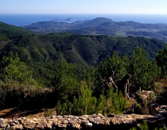 Sunday Walk – La Montaña San Joan