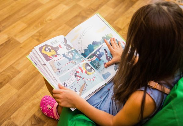 Children's reading workshop directed by Mamen Prats