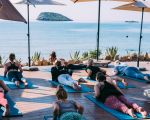 Yoga y desayuno