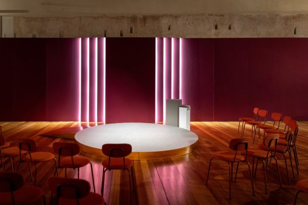 PABLO HELGUERA. MAGNETIC THEATRE