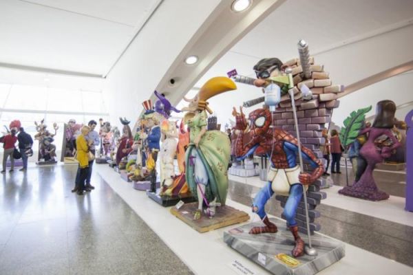 Exhibition of the ninot Fallas 2021