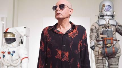 Antonio Arias presenta "Hola Tierra"