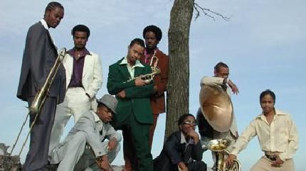 Concierto de Hypnotic Brass Ensemble