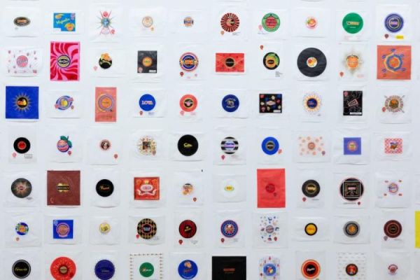 Exposición "Frutas de diseño"