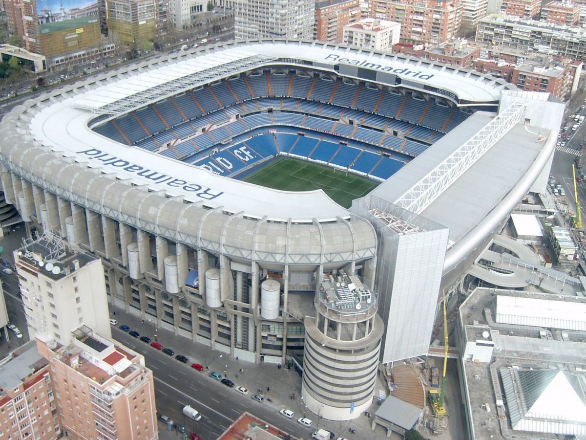 Estadio santiago bernabéu avenida de concha espina madrid